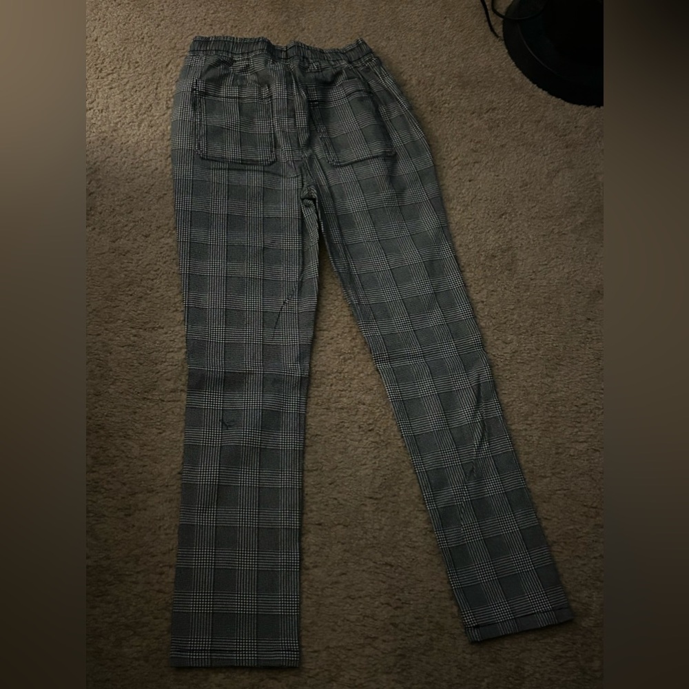 RAW YARN INDUSTRIES PANTS BLACK AND WHITE SIZE SMALL